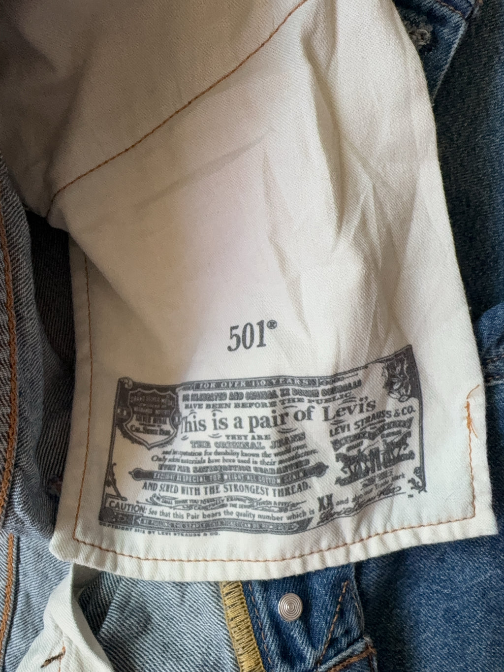 Vintage Levi Strauss & Co. Shorts (W32)