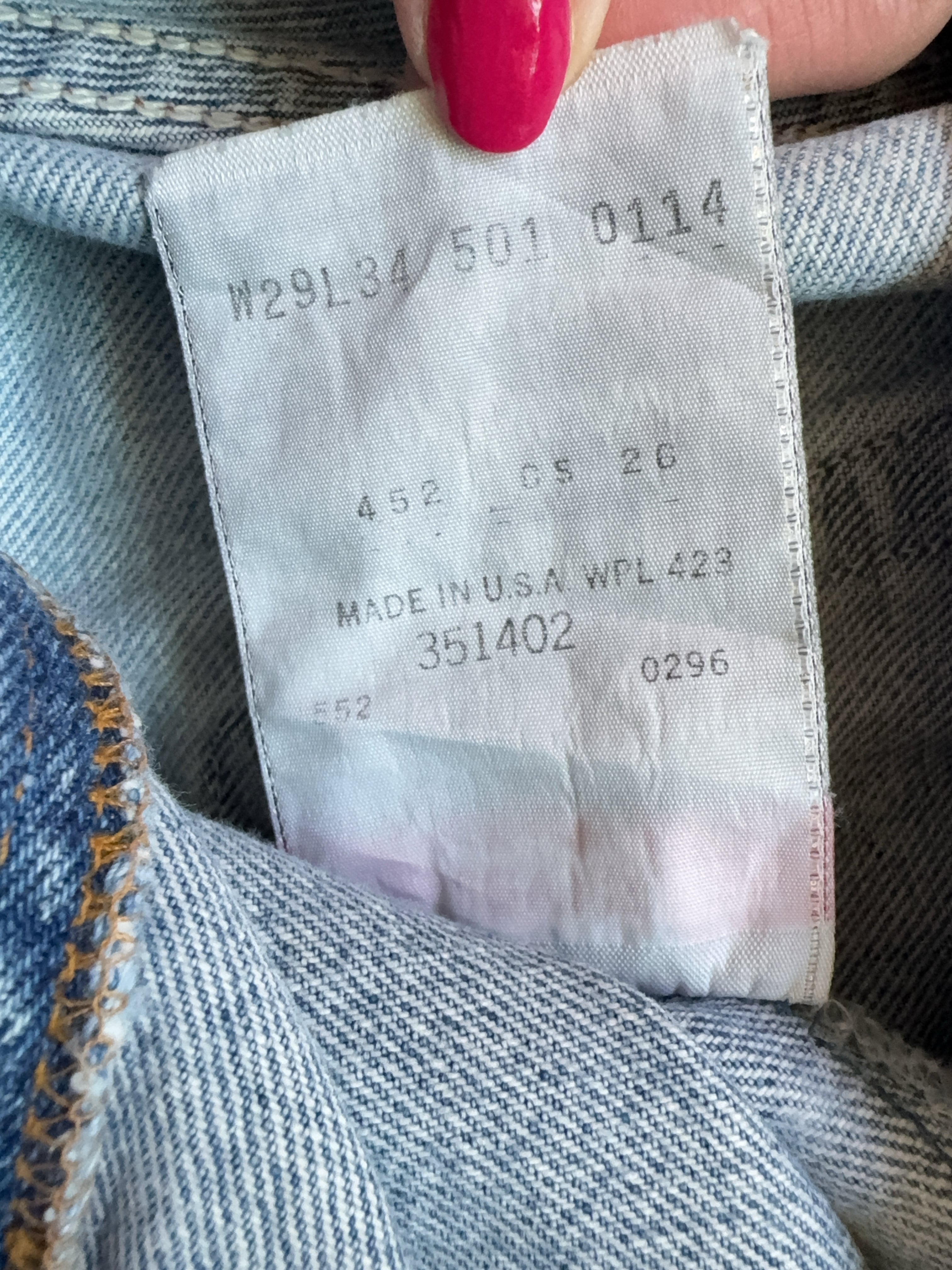Vintage Levi's Bottom (W25)