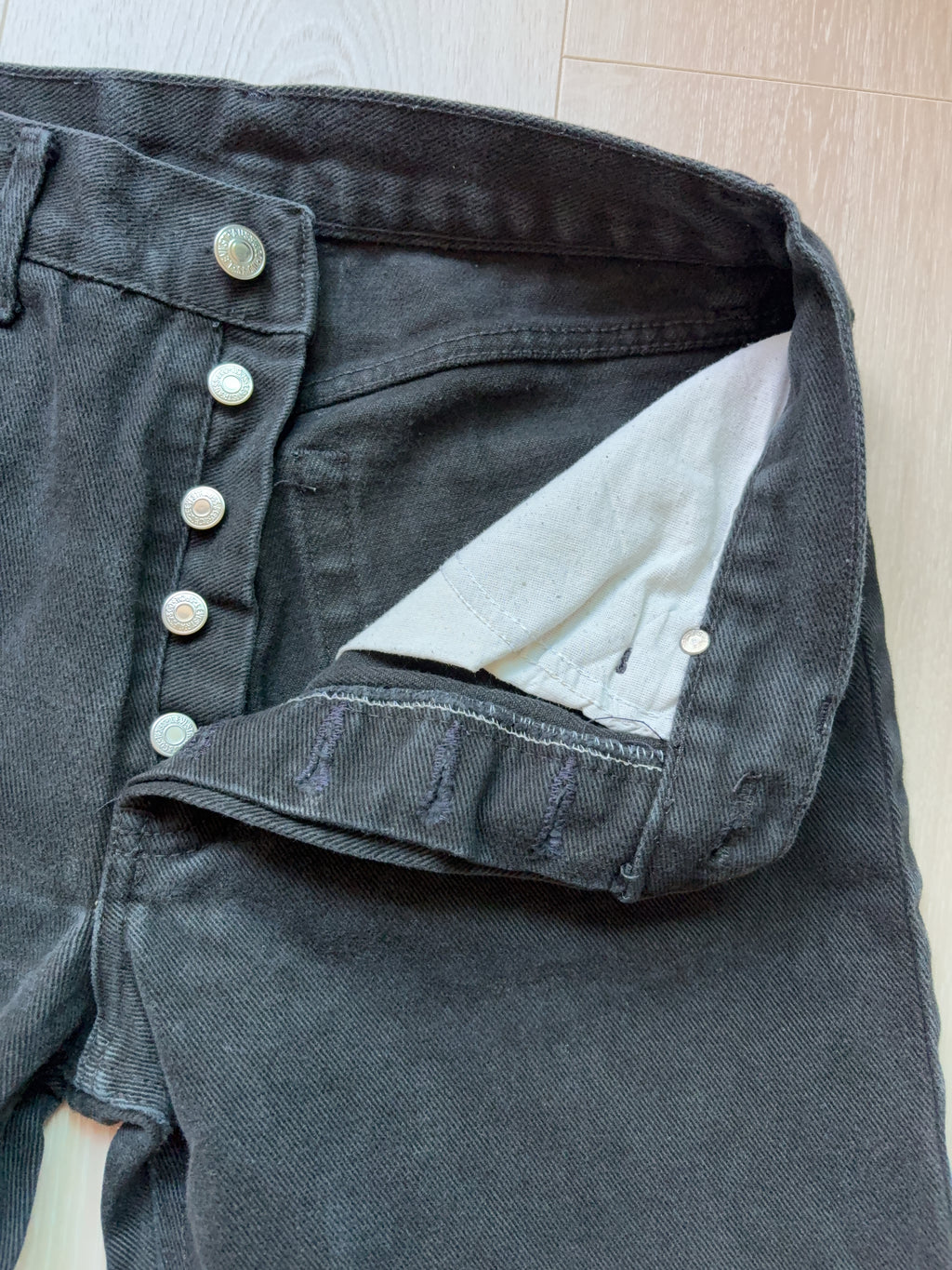 Vintage Levi's Jeans (W29L34)