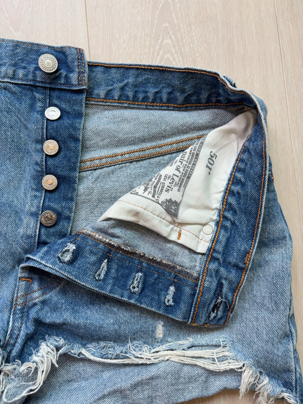 Vintage Levi Strauss & Co. Bottom (W32)
