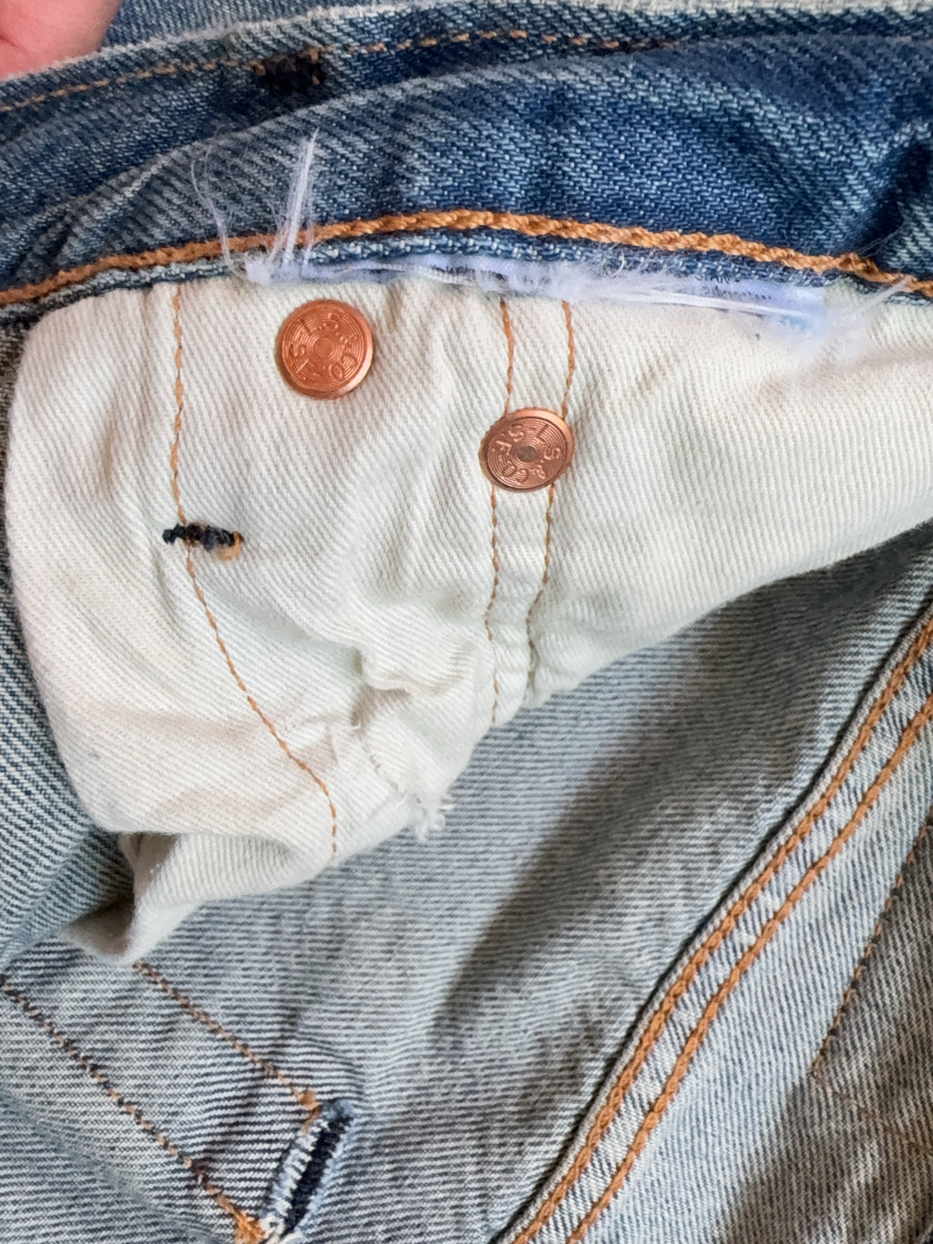 Vintage Levi Strauss & Co. Bottom (W33)