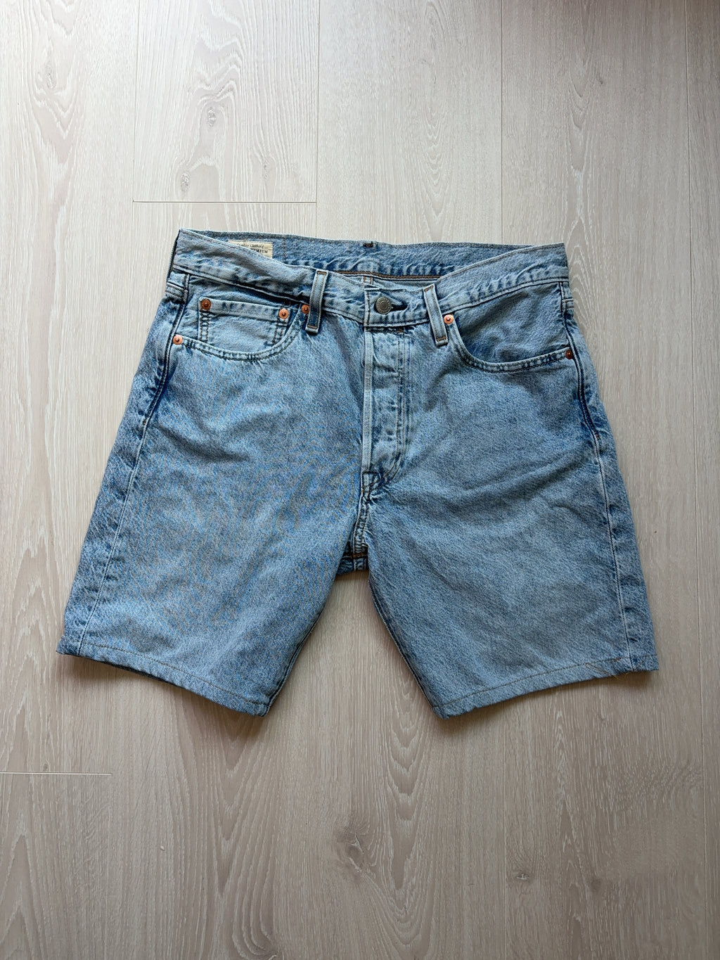 Vintage Levi Strauss & Co. Bottom (W32)