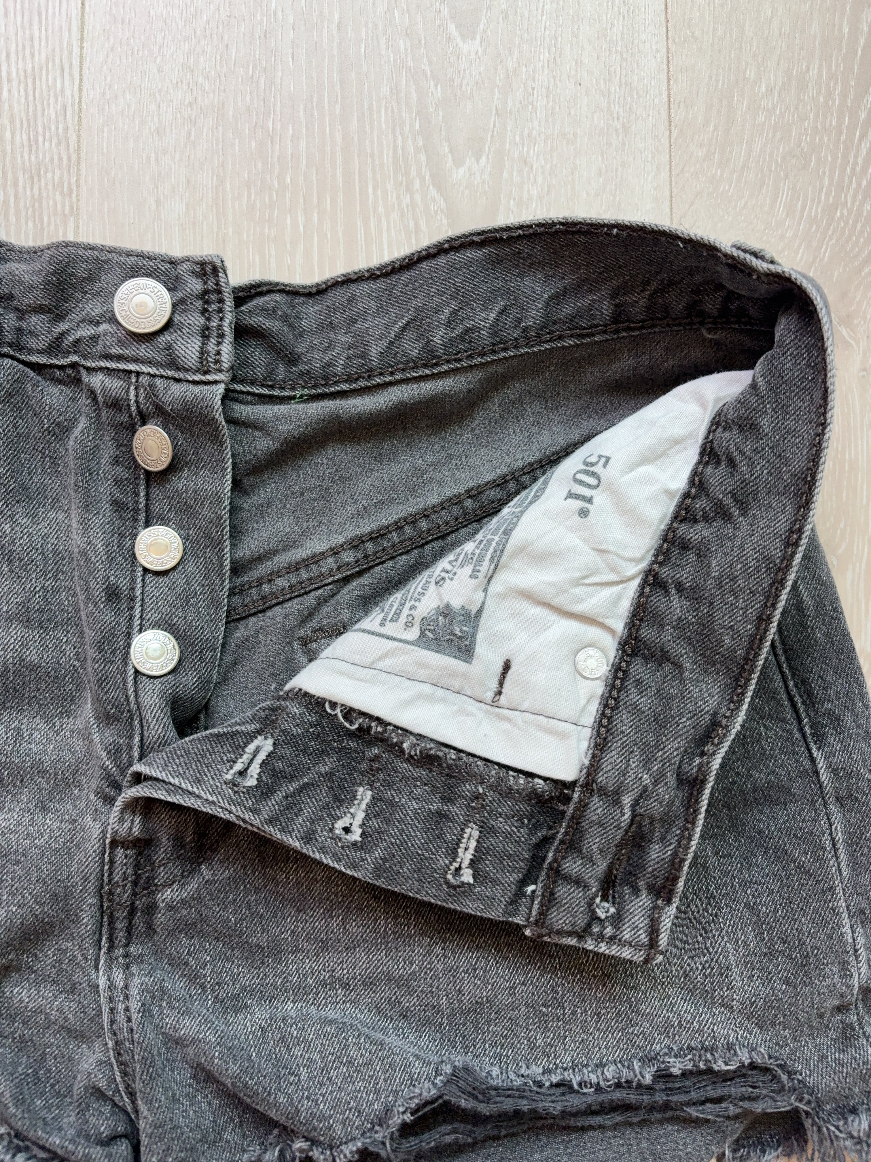 Vintage Levi Strauss & Co. Bottom (W27)