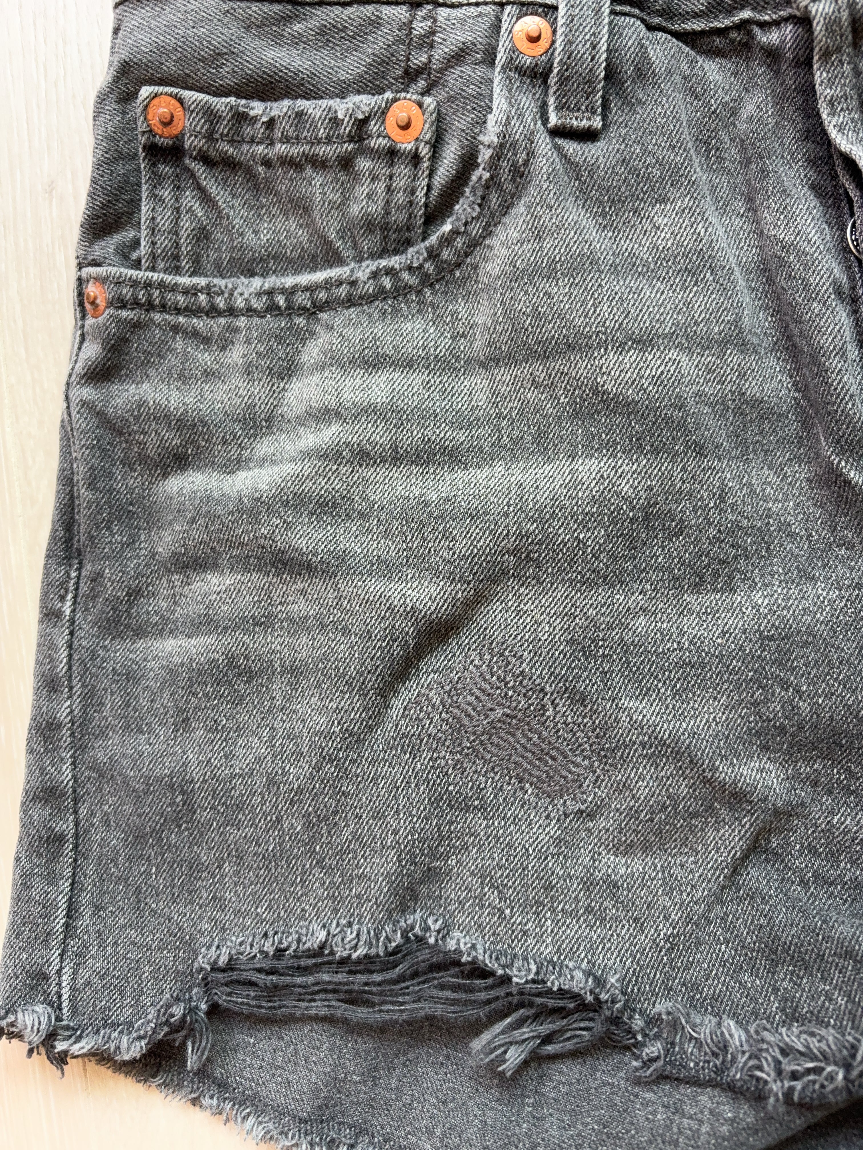 Vintage Levi Strauss & Co. Bottom (W27)