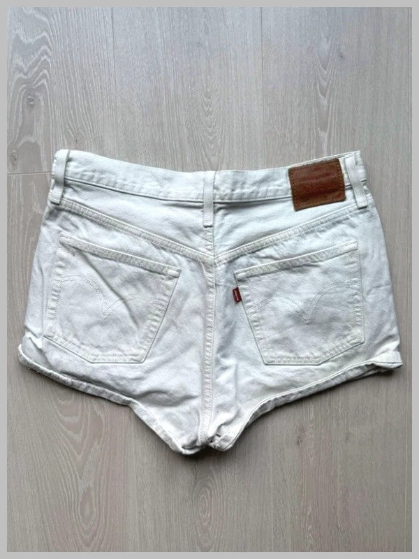 Levi's Women's White Shorts W28
