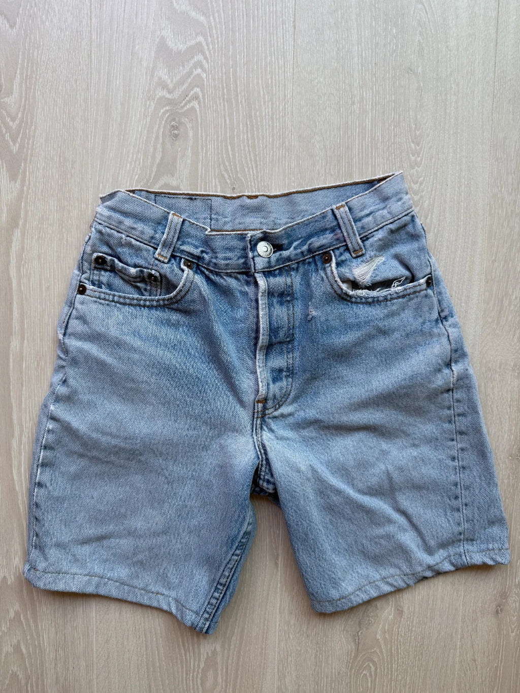 Levi's 501 Women's Denim Shorts W32
