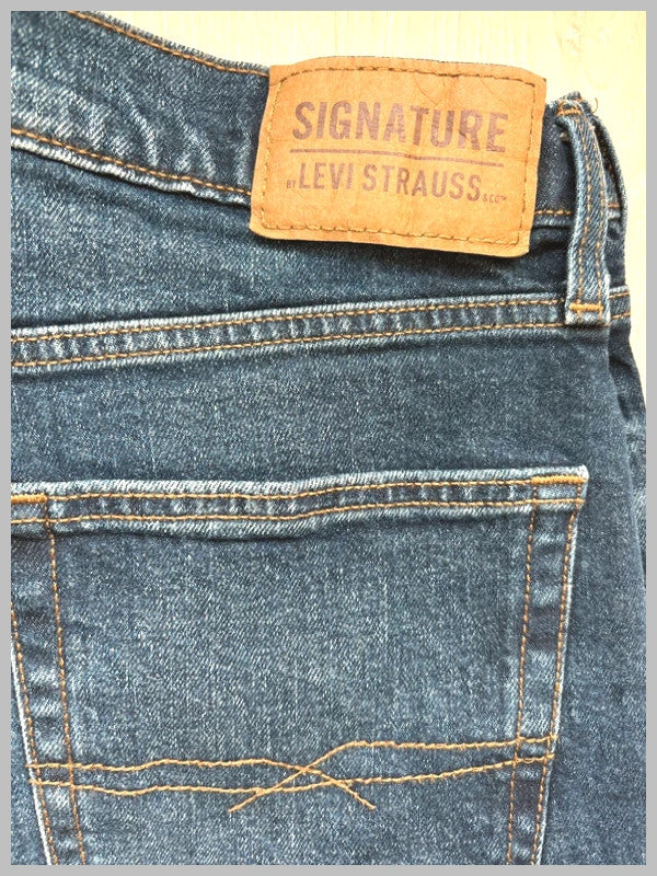 Levi's Denim Shorts W32