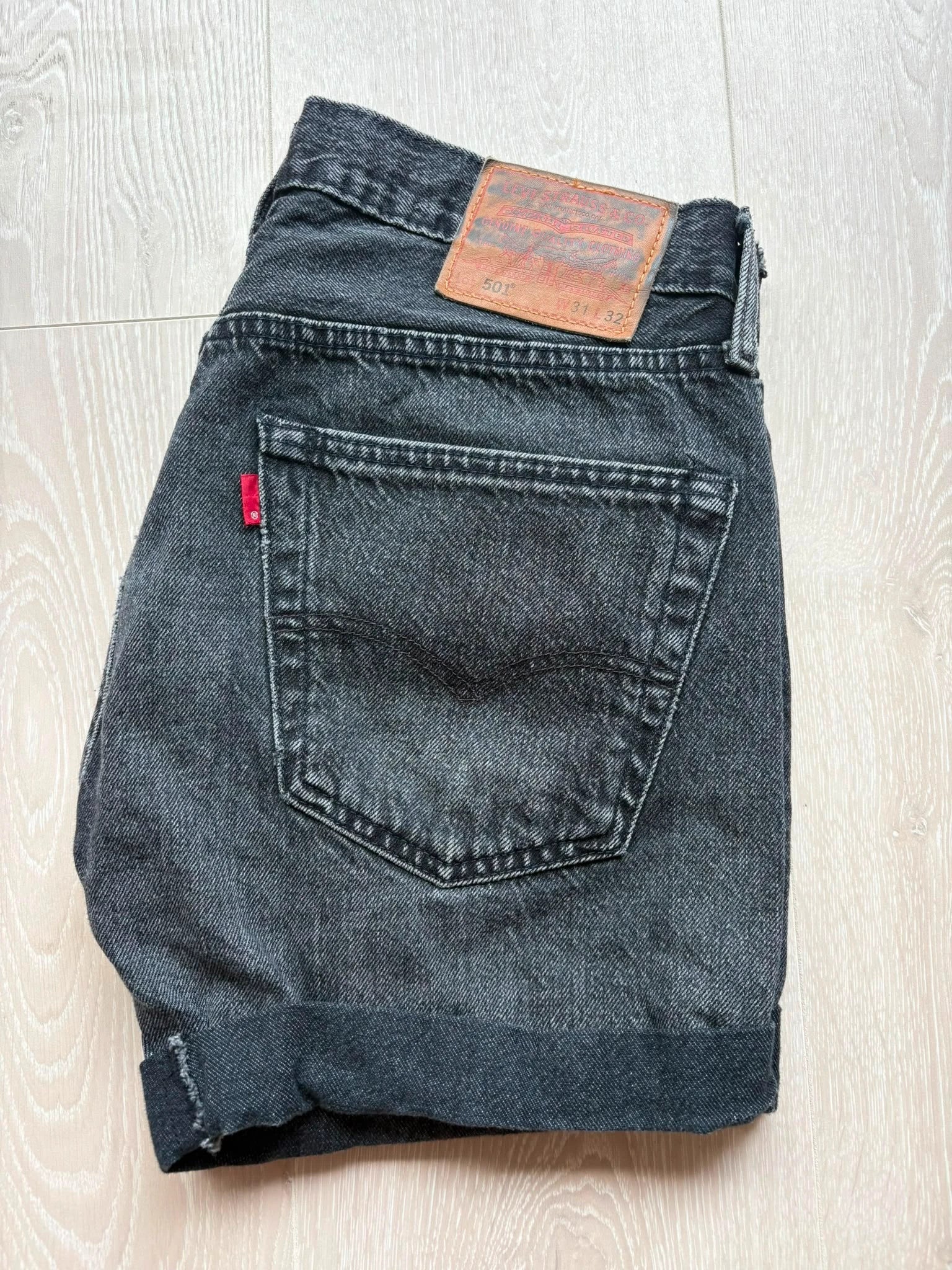 Levi's Denim Shorts W31