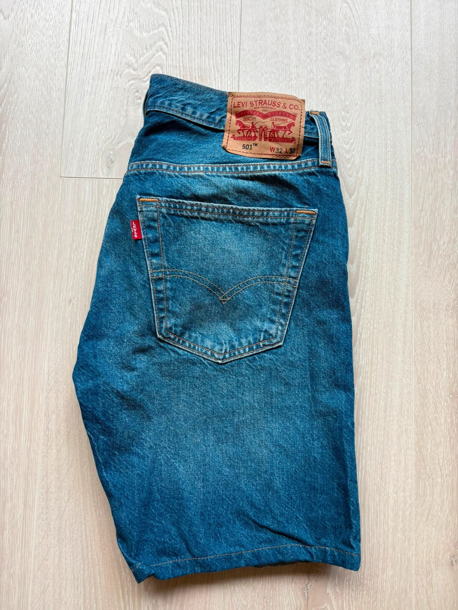 Levi's 501 Denim Shorts W32