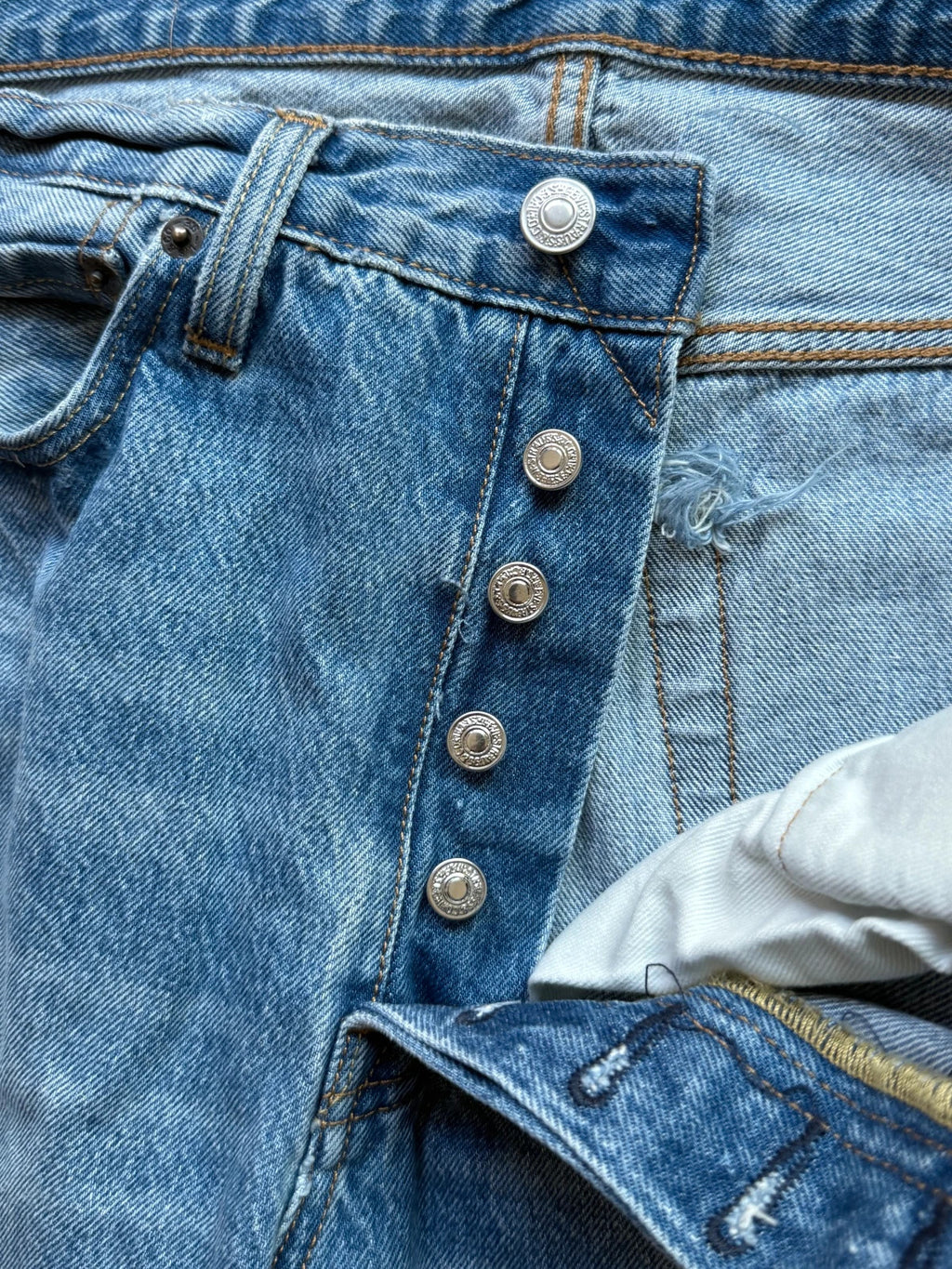 Levi's 501 Denim Shorts W32