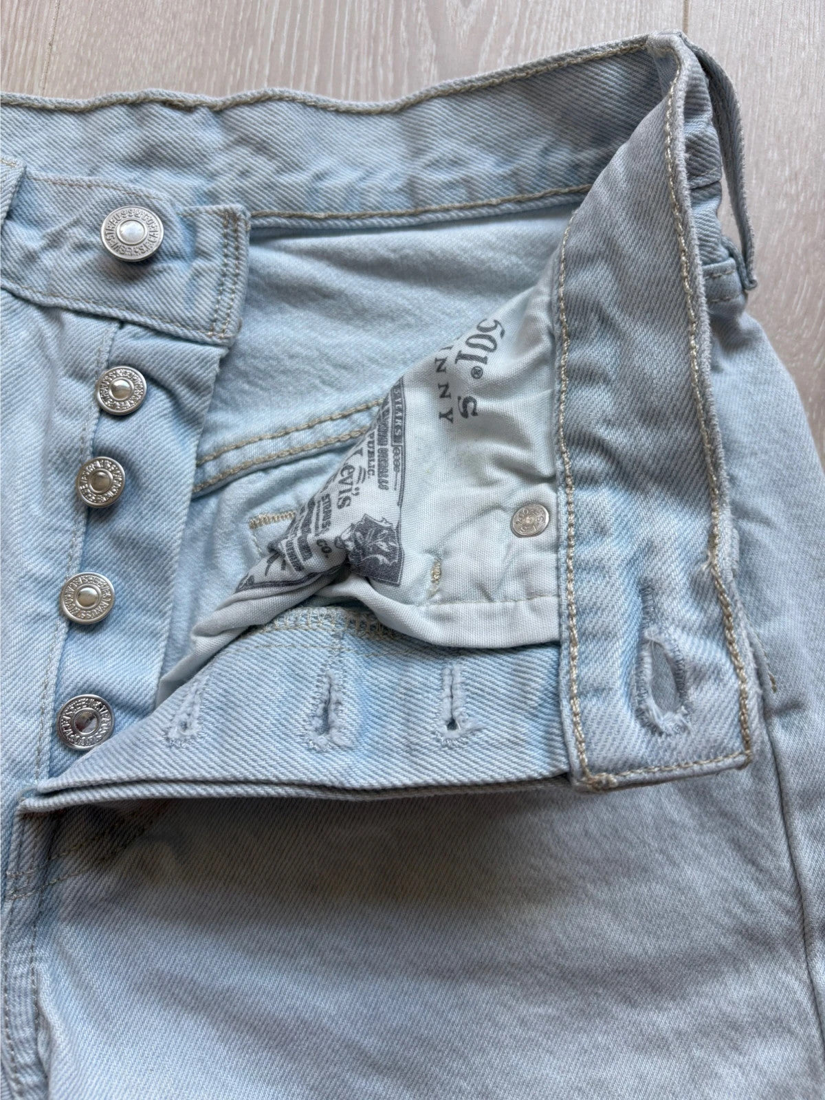 Levi's 501 Women's Skinny Denim Shorts W24/XXS