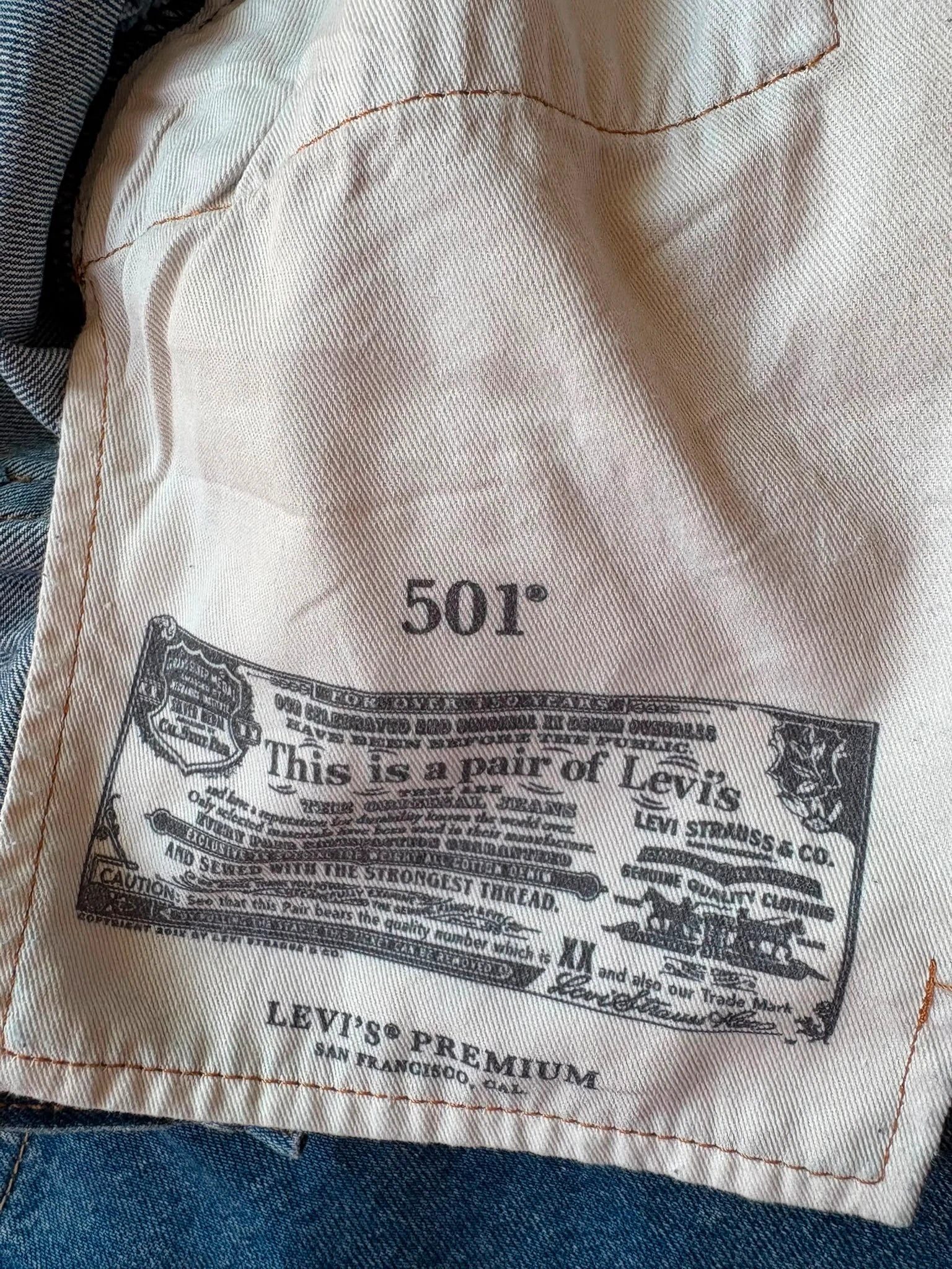 Levi's 501 Denim Shorts W32