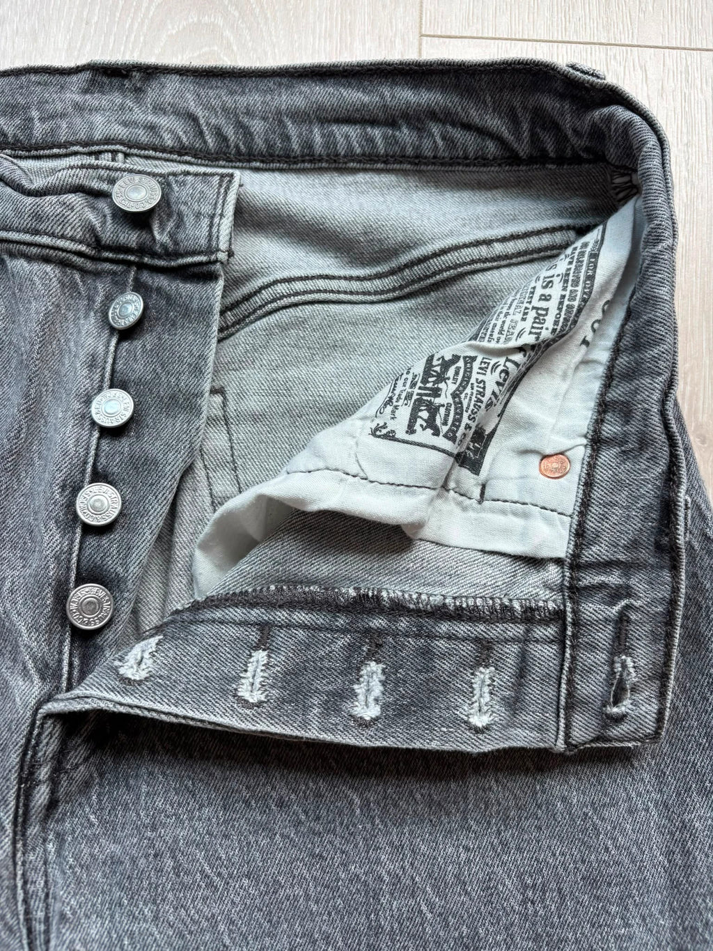 Levi's 501 Women's Denim Jeans W28L26
