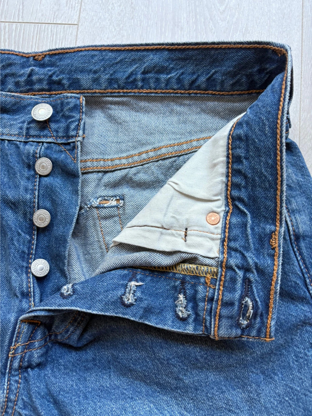 Levi's 501 Denim Shorts W30