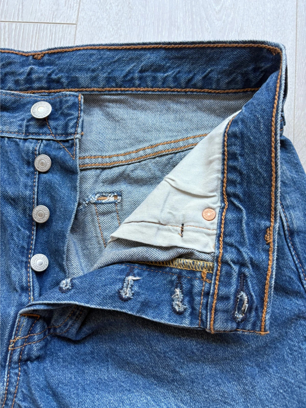 Levi's 501 Denim Shorts W30
