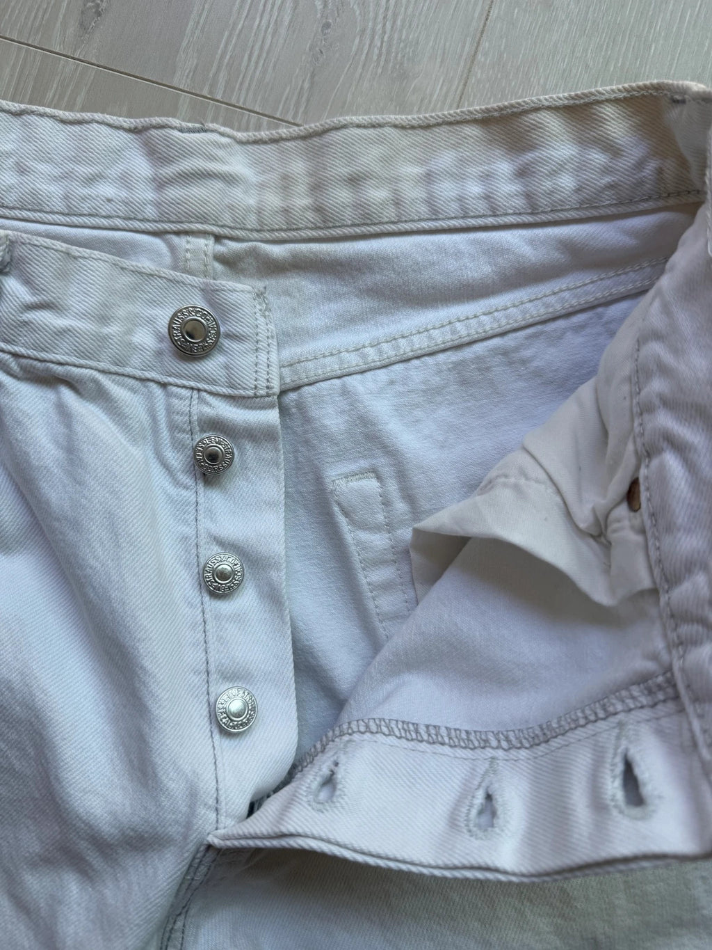 Levi's 501 Women's Denim Shorts W30