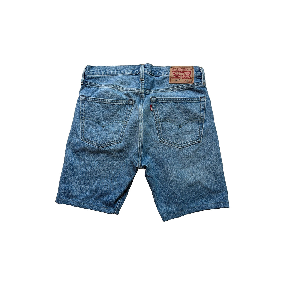 Vintage Levi Strauss & Co. Shorts (W32)